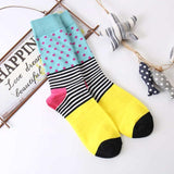 Mens cotton socks happy fashion sock men originality graffiti casual socks simple packaging 1 pair colour cotton sock